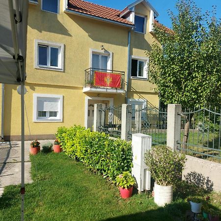 Lucic Guesthouse Cetinje Buitenkant foto