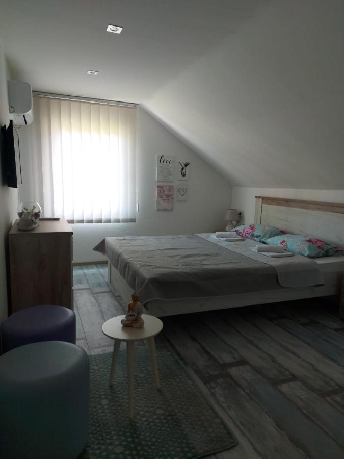 Lucic Guesthouse Cetinje Buitenkant foto