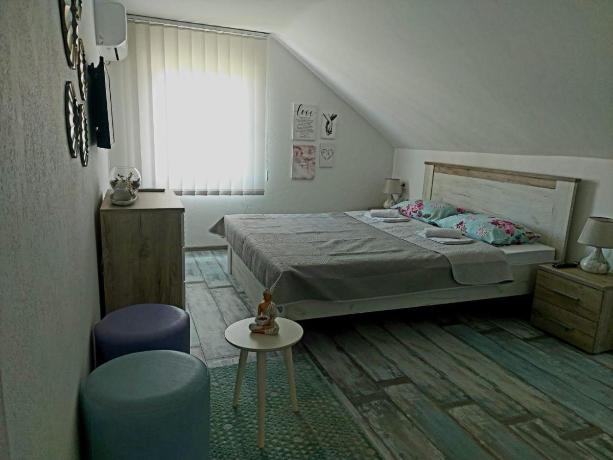 Lucic Guesthouse Cetinje Buitenkant foto